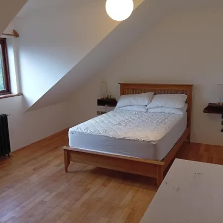 Casa vacanze Spacious 4 Bedroom Retreat In Peaceful Location