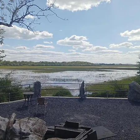 Spacious 6 Bedroom Retreat In Peaceful Location * Craughwell