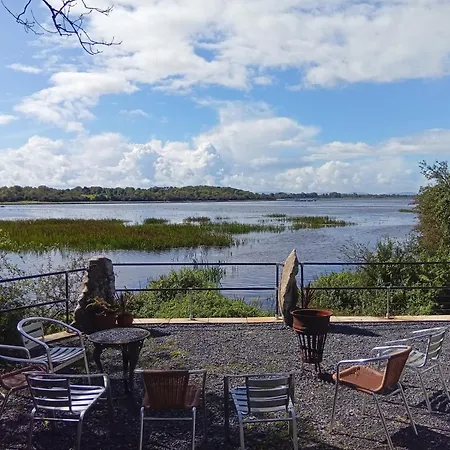 Spacious 4 Bedroom Retreat In Peaceful Location Casa de Férias Craughwell