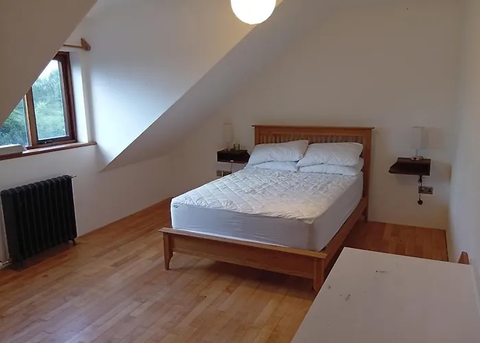 Сasa de vacaciones Spacious 4 Bedroom Retreat In Peaceful Location