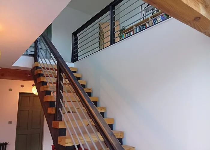 Сasa de vacaciones Spacious 4 Bedroom Retreat In Peaceful Location