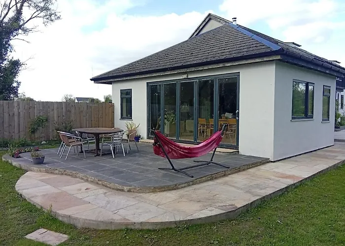 Spacious 4 Bedroom Retreat In Peaceful Location